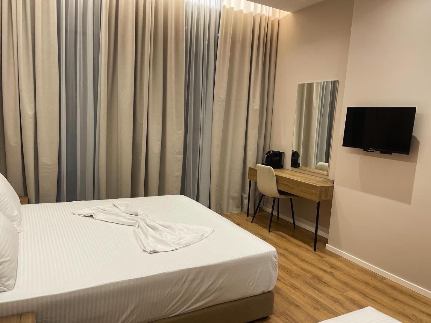 Aparthotel Dia Mare Deluxe Vlorë Exterior foto